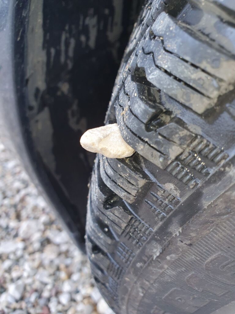 A simple rock in the tread causes a speed-dependent clicking sound